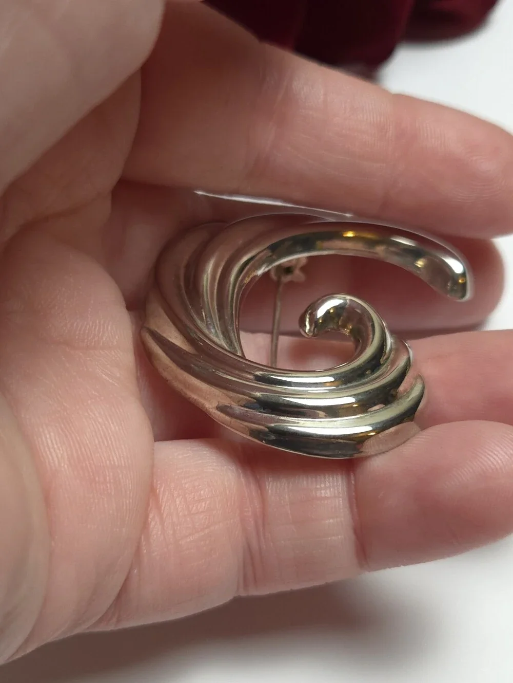 Vintage Silver Plated Art Nouveau Half Swirl Wave Brooch